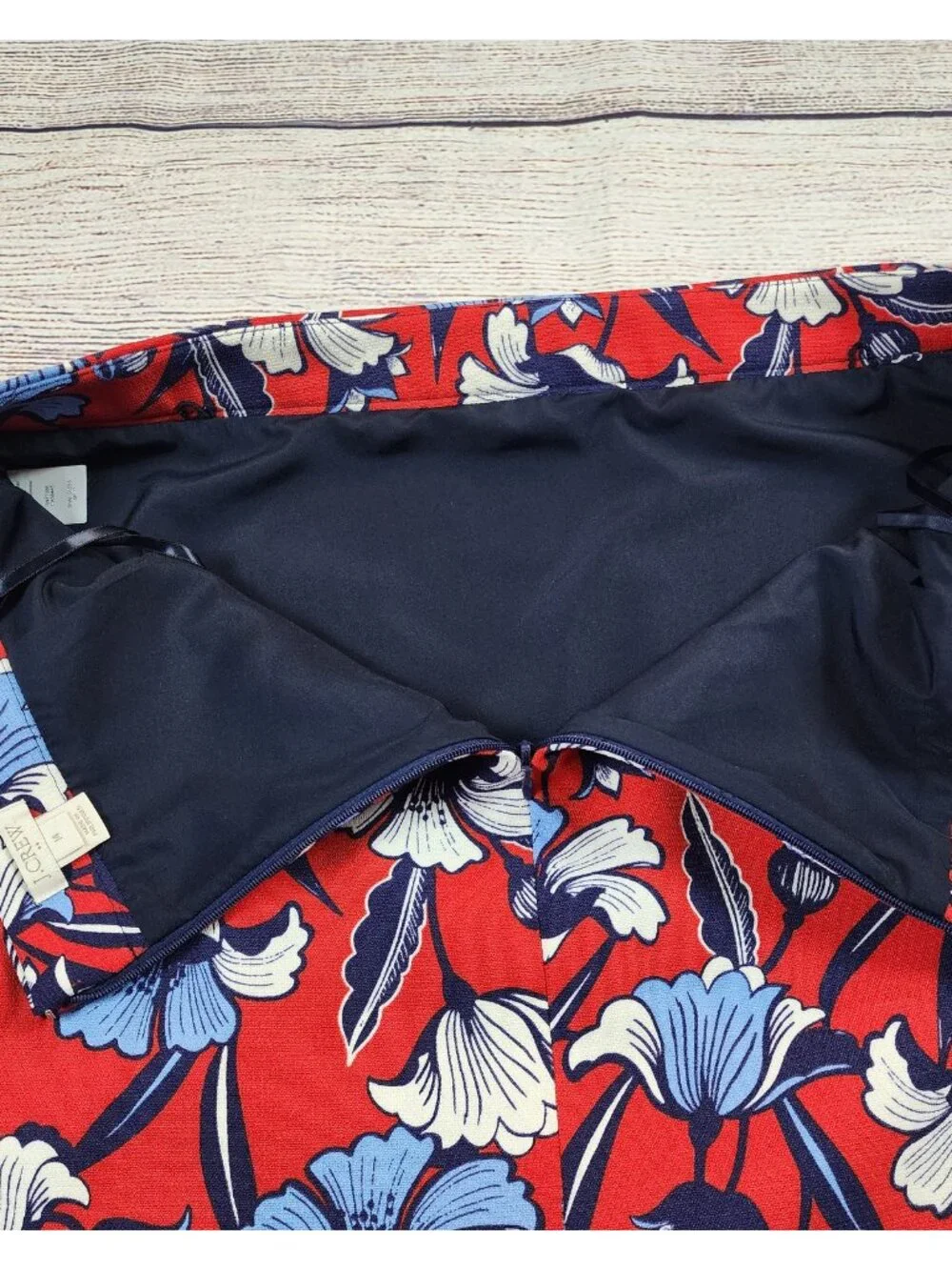 J. Crew Floral Pencil Skirt Size 14 Blue White Red Career Office Americana Bold - Picture 3 of 8